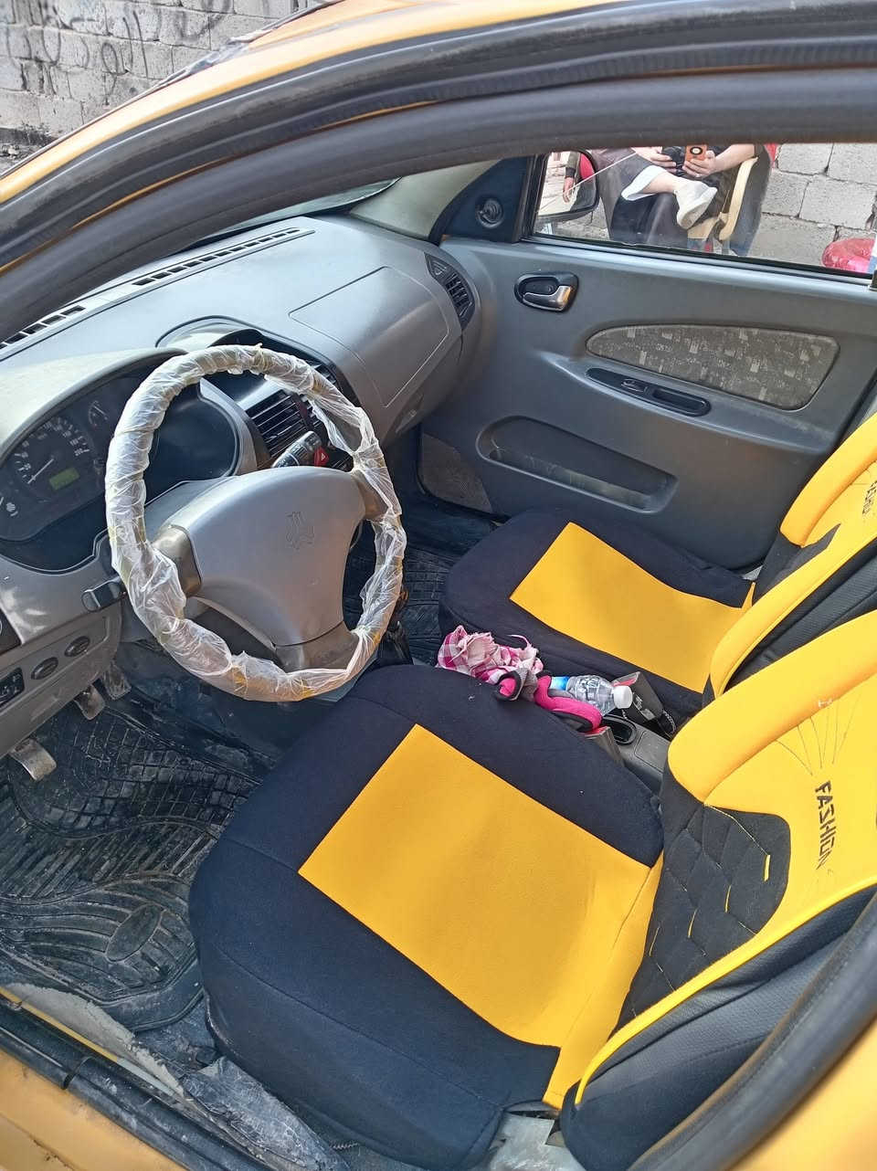 طيبه موديل 2015 للبيع السياره مابيهه تبديل بس صبغ بقبغ الجنطه موضحه بلصور مكينه كير شواصي حداديه خير من الله رقم بغداد نكليزي بسمي مصفره هيئه وغرامات هزه جديده السعر 37وبيهه مجال للشراي مكان السياره كربلاء قرب جامعه كربلاء الرقم ***********
