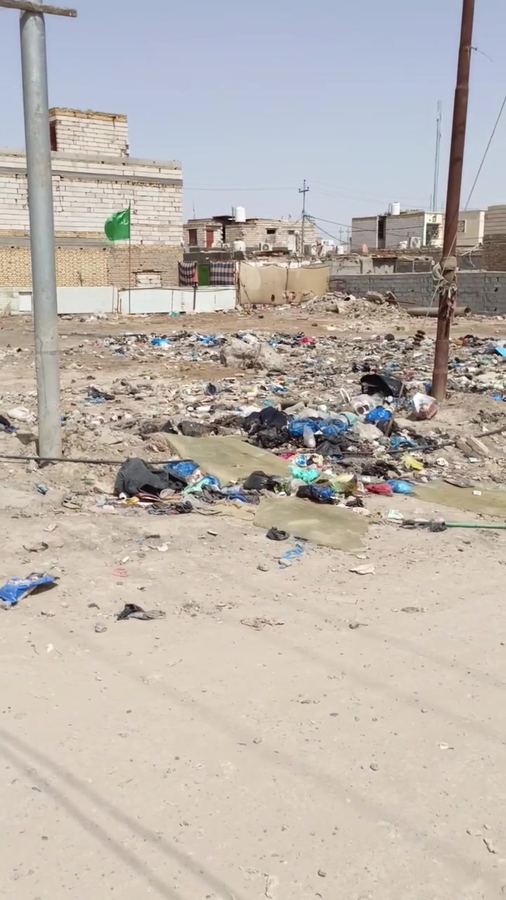 سلام عليكم قطعه تجاريه للبيع
مكان جامعه ذي قار بلصخين قريبه عل جسر

القطعه مساحه 650متر

تريد 300متر فرعيه ابيعك تريد الواجه هم ابيعك اواجهه 360متر يوجد كل الخدمات يمه ماي بلباب والكهرباء  بلباب قطعه مناسبه وركن القطعه بنص السكن وكل الخدمات متوفره

الشراي يجيني خاص او اتصل عل هاذ ***********
