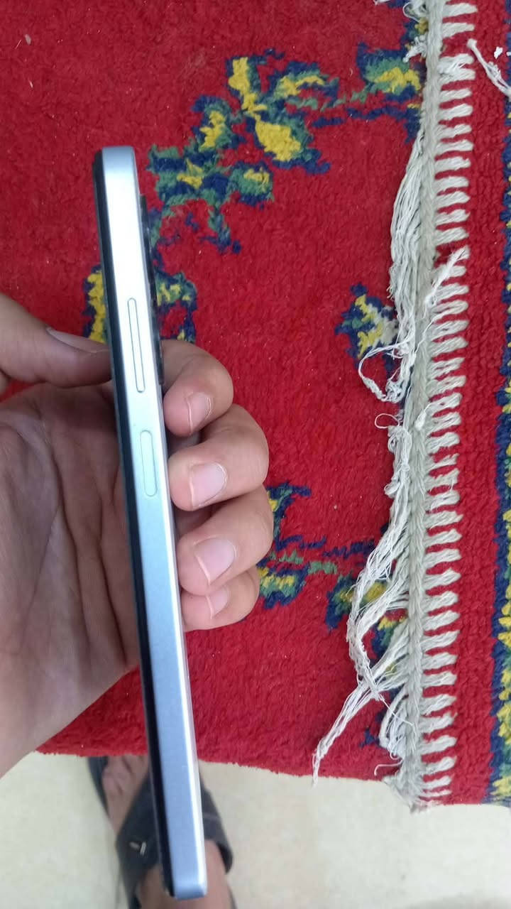 سلام عليكم جهاز انفنكس سمارت ٨ ذاكره ٦٤ عشوائيه ٢ نضيف كلش كلش سعره ٩٥ وبي مجال حگ الجيه ***********
