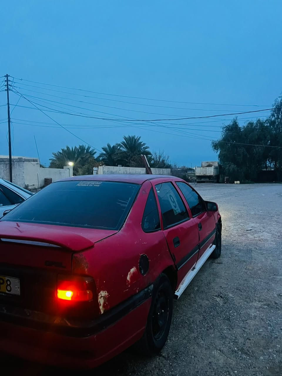 السلام عليكم
للبيع 

اوبل فكترا
حجم 18
موديل 1992
رقم أنبار مدفوع الگمرگ مالها
بس راعيها ما اندله ابيع ع وضعها 
محرك وكير شرط
صدر نظيف 
تايرات نص عمر 
كهربائيات كلها شغاله
السيارة جاهزه بس شغل وتوكل 

السعر 15 وبيها مجال قليل 
للاستفسار اتصل / ***********
