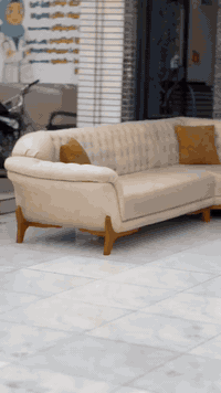 (قياسك محير او قياسك كبير )  هذا الكورنر قياستك كورنر تركي  U وتكدر تخليه حرف L   نسبة نضافته 100/100مستخدم  ايام قليله اخو الجديد هيكل  والقاعده والرجل بل كامل خشب زان قماش شاموا وترو بروف   مقعد طبي سوفت امريكي فول بوليستر   
قياسات الكورنر حاليا  350سم/3 سم/340سم/
 جوكرات بيه 2 والزاويتين متحركة هم جوكر  تكدر تغيير القياسات براتحك   عنوانه اربيل زانكو 99 قرب مطعم كص سنگر يوجد توصيل ل بغداد ولباقي المحافظات   *********** واتساب فقط علي
