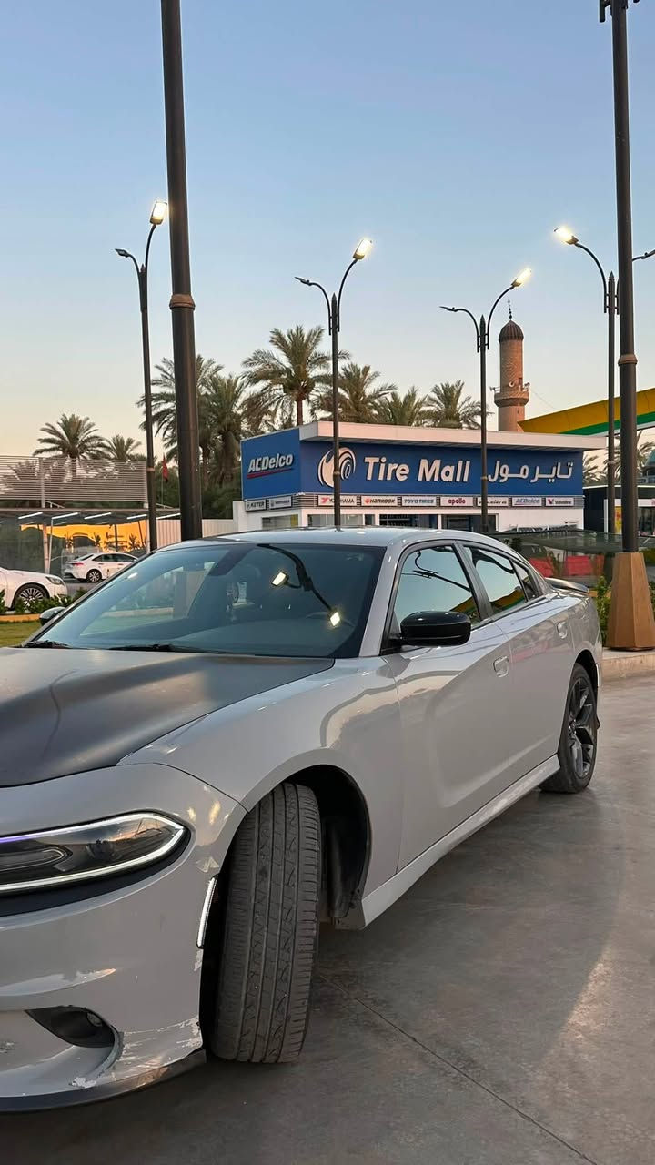 السلام عليكم جارجر لبيع او المراوس 
فئة السيارة sxt
موديل 2021
موصفات العادية 
ماشية 45 ميل 
رقم بغداد حرة 
سعرها 21 الف دولار 
***********
***********

