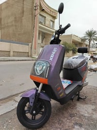 دراجه شحن سكنس جديده جدآ ماشيه قليل حالها حال بالكارتون. بطاريات كبار ...