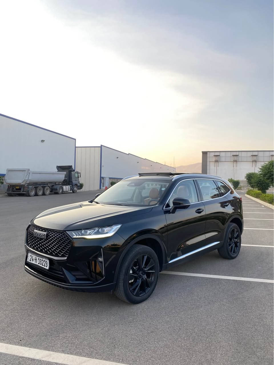 Haval H6 2022 full option 
السيارة تجي كلين تايتل من دعامي للدعامي 
مكفولة كفالة عامة
اعلا فئه المواصفات 
داتاشو بانوراما خمس كاميرات داخل لونين
كامل ppf 
ماشية ١١٨ الف كيلومتر 
الباب ويا الدشبول نشرة 
سعرها بلاش 154$ ورقــة و مجال 
للمزيد من المعلومات اتصل على هذا الرقم 
كورك-واتساب
(***********) سميل, دهوك
