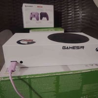 اكس بوكس سيرس اس للبيع  معا جميع الملحقات نضافه فول اي خدش ما بي وبي ا...