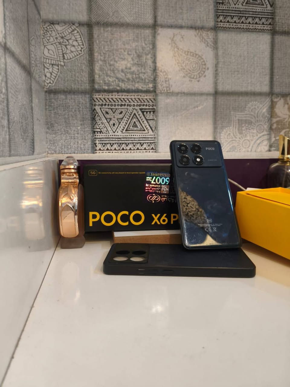 poco X6 pro 
نظافة عالية جدا 💯
كامل الملحقات 💌 من الشاحنة الى دبوس الشريحة + كفر شفاف وكفر ازرق

512 جيجا 
12 جيجا رام + 12 جيجا اختيارية من مساحة التخزين 

الكاميرا: أساسية 64MP مع مثبت بصري (OIS) لتصوير فيديو ثابت وصور واضحة.

البطارية: 5000 mAh تدعم الشحن السريع بقوة 67W (يشحن بلمح البصر).

النظام: واجهة شاومي الجديدة HyperOS (سلاسة تامة).

السعر 💸 380 الف 
المكان 📍 كربلاء مركز المحافظة


**إذا كنت صاحب هذا الإعلان وتريد حذفه لأي سبب، رجاءا أرسل رسالة إلى الدعم الفني**