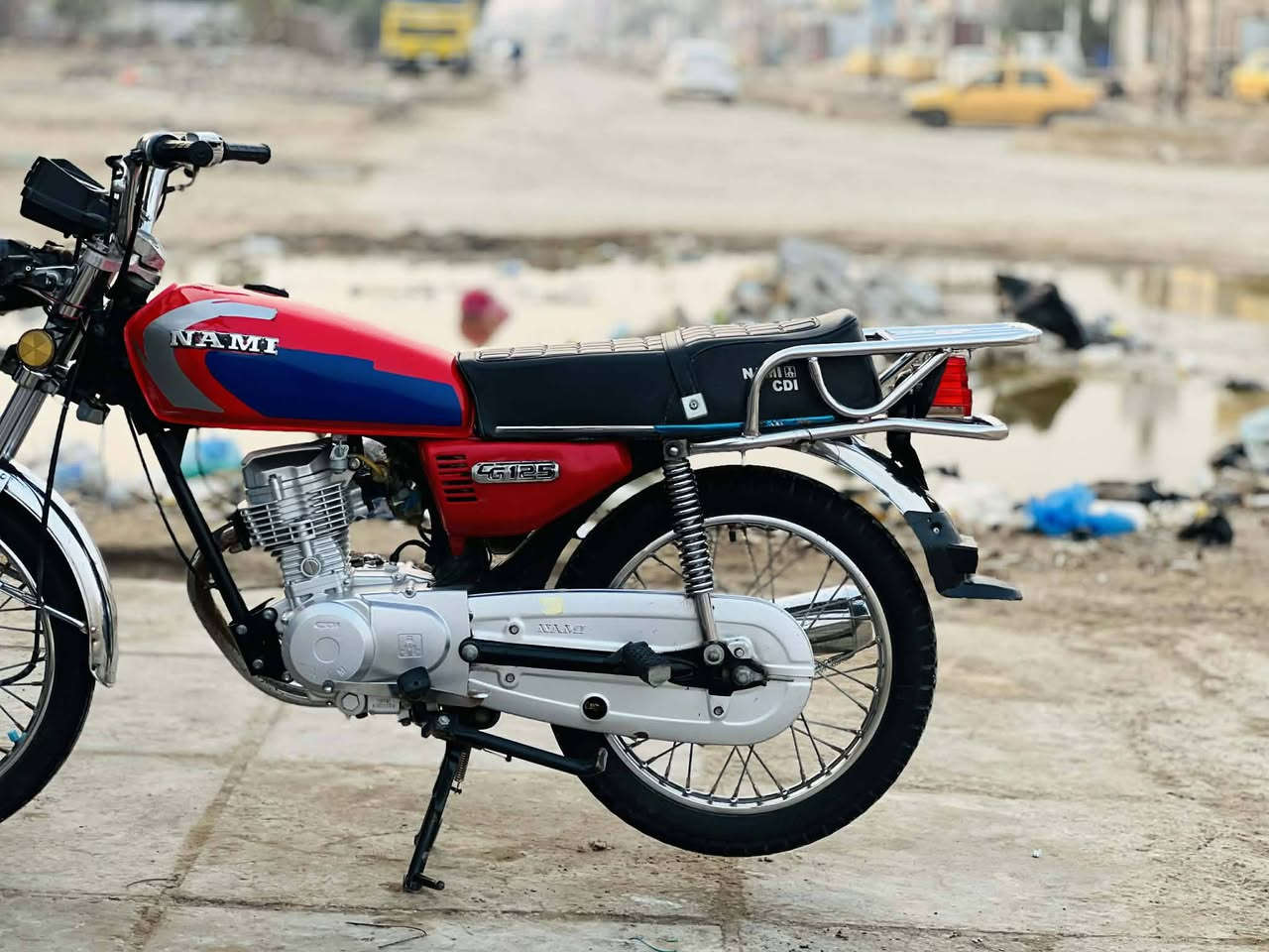 السلام عليكم دراجه للبيع. الشاصي 18 ارشه اصلي وغراض كله نامه 25 مامفتوحه كامله ع الشرط سعرها 800 (***********)
