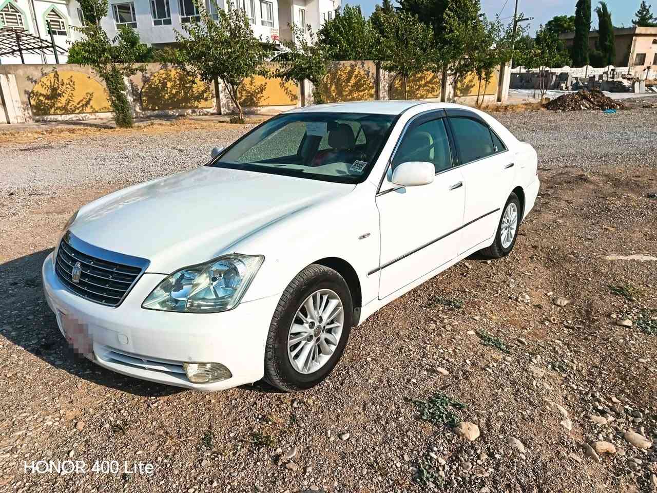 بەناوی خوا گەورە
شاهینە موس پاکەتی
گێرو مەکینە گەورە 
182بێ دوکەڵ
شاشەو کامێرا
3دوگمەی پەردە
یەک دینار مەسرەفی نیە
سەیارەکە بەس ماشااللە دەوێ
کۆدو بارکۆدی وەرگیراوە
بێ کێشە هیچ کێشەیەکی نیە
کەی کرا بیکە بەناو خۆتەوە
تکایە گۆرینەوە ناکەم
***********
