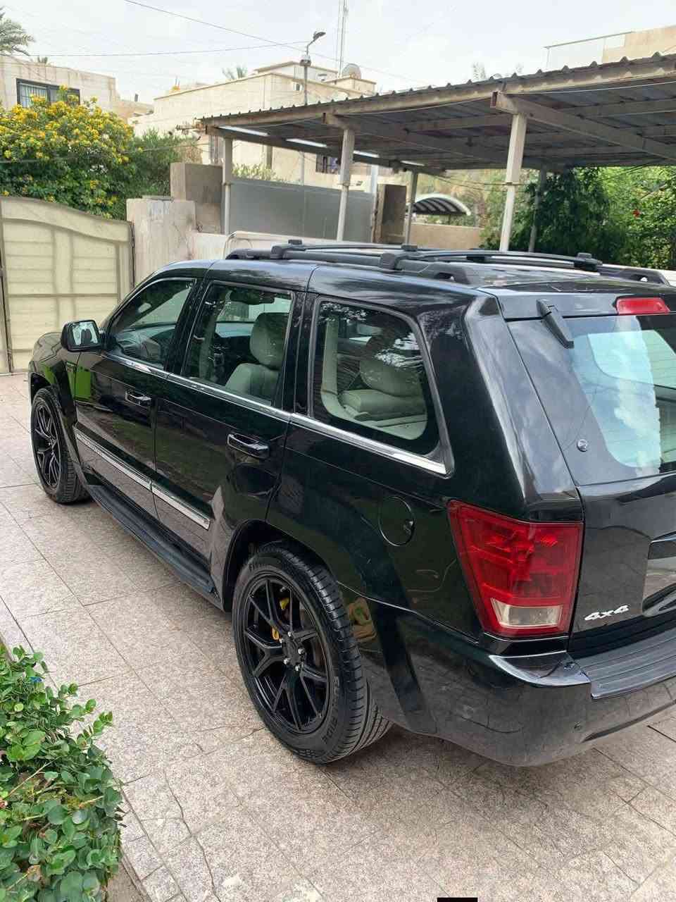 صلاح الدين تكريت
جيب لاريدو 2007 محرك هيمي 8سلندر 5700 فول مواصفات فتحه سقف كشنات جلد كهرباء تدفئه بلكشنات شاشه كامره تحكم ستيرن فور ويل شغال تبريد ثلج قطعتين ويل 20 srt مكينه كير صدر اكسل مكفول بيها جاملغ خلفي يسار وامامي يسار ايرباك مال برده فقط طاك الباب الامامي اليمين صار بي شخط جوه التريشه ونصبغ على كد الشخط رقم بغداد مشروع وطني هزه جديده تحويل ثاني يوم السعر 110 وبي مجال لشراي 
***********
