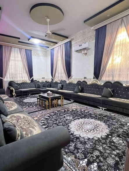 فيلا للبيع ،
الموقع ، كربلاء ،  القنطرة البيضاء قرب مشتل العتبة العباسية،
المساحة 750 متر ،
السعر 500مليون و بي مجال ،
للاستفسار *********** .
