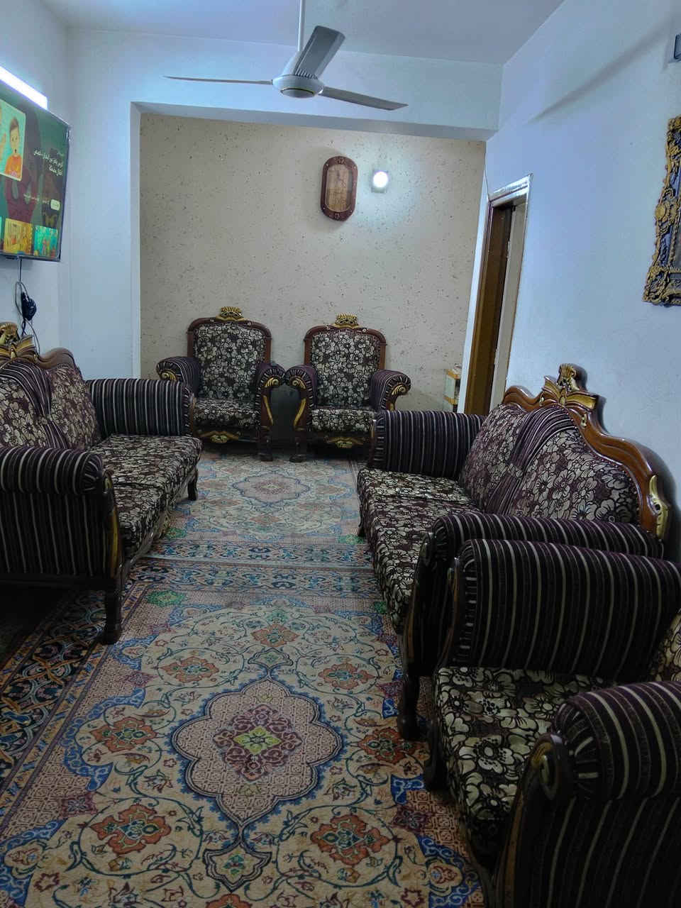 السلام عليكم تخم زان تركي للبيع 10 مقاعد السعر 300
حي القاهرة قرب جامع النداء ***********
