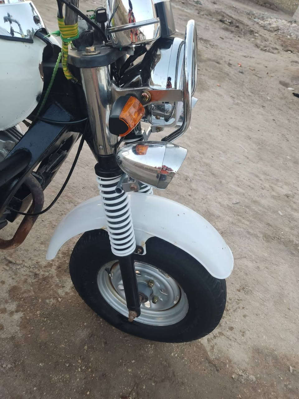 سلام عليكم ستوته للبيع موديل 15 تعمير جديد مكينه مفتوحه بوشه وبستم ستوته كلشي ماعوزها اوراق أصولي مكاني ناصريه مركز صخين رقمي *********** سعر 1600 وبيها مجال للطيبين
