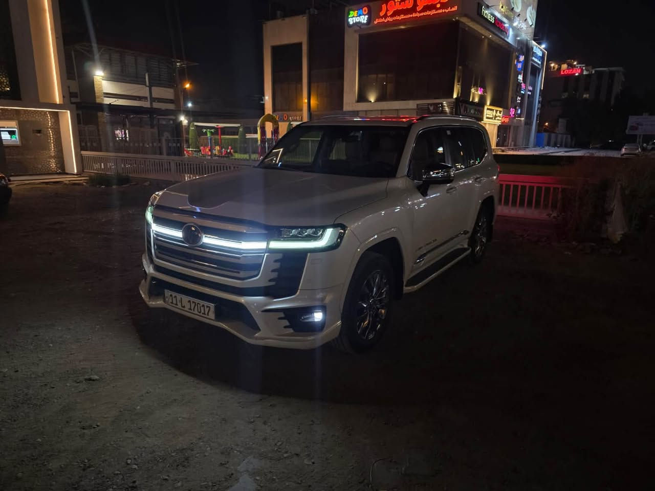 لاندكروز vx limited s tss ٢٠٢٥
ضمان شركة ساز 
ماشية ٣٩ 
رقم بغداد باسمي 
مغلفة ppf بلكامل 
كفالة عامة من كلشي 
محرك تنفس طبيعي 
السعر ٨٠٠ وبي مجال جدا بسيط 
***********
مكاني بغداد الدورة
