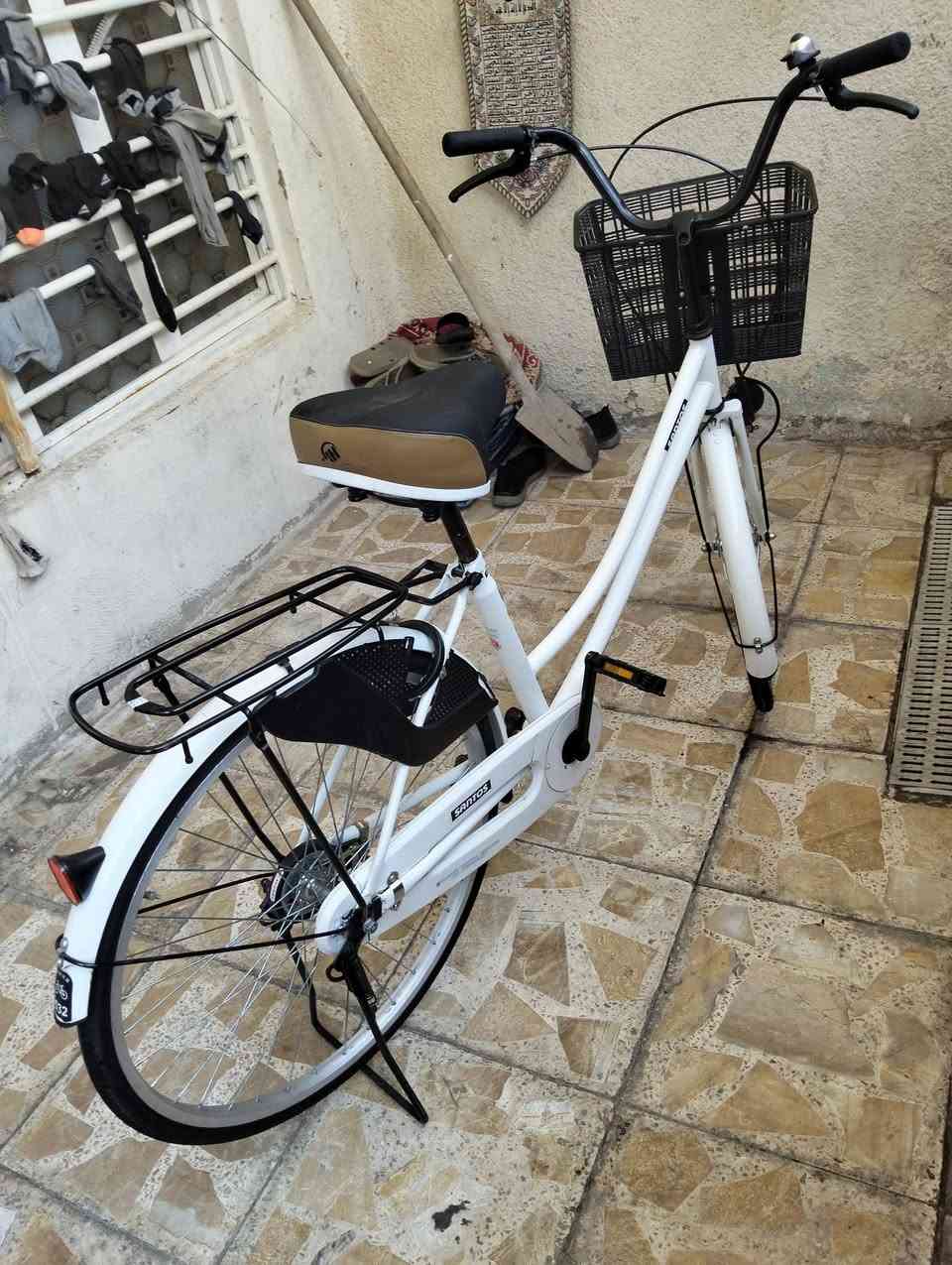 بايسكل بناتي حجم 26 نضيف سعره 120


**إذا كنت صاحب هذا الإعلان وتريد حذفه لأي سبب، رجاءا أرسل رسالة إلى الدعم الفني**