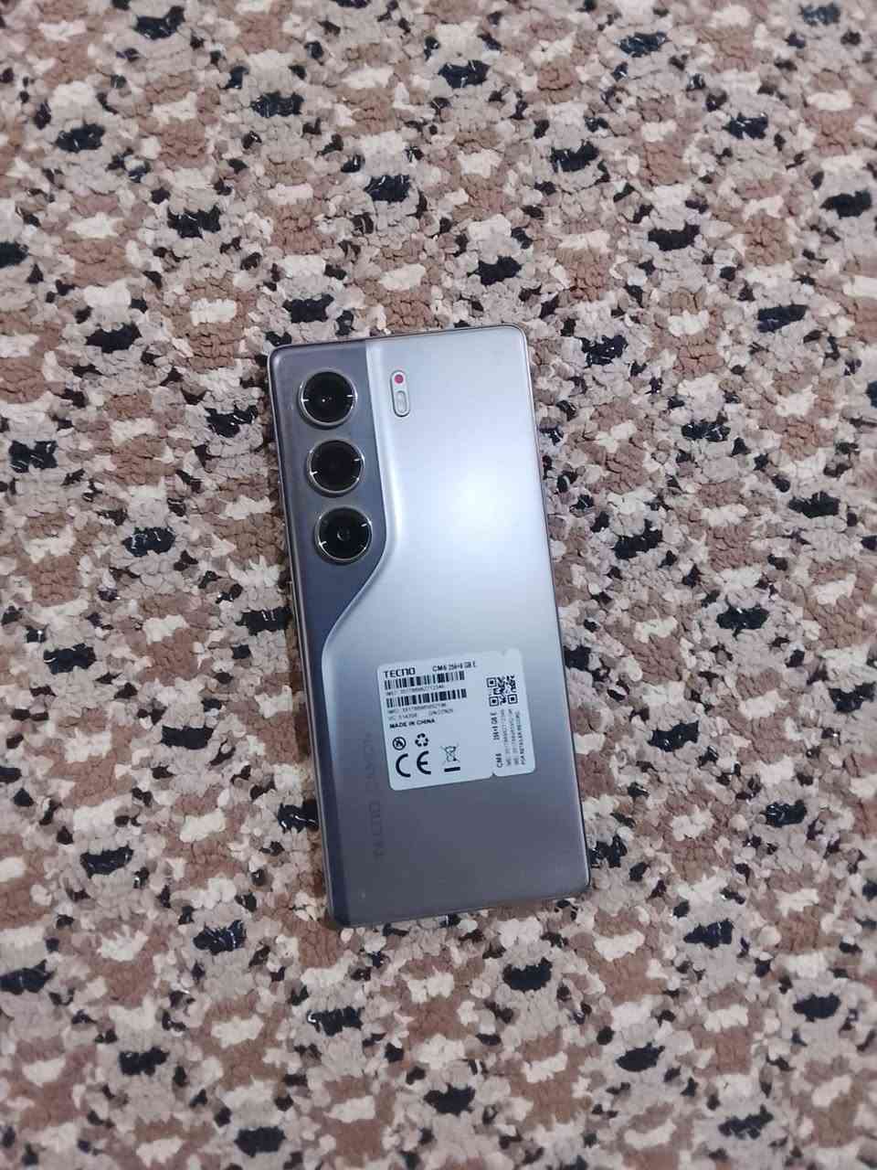 يوجد موبايل تكنو كامون 40 سعر مناسب  ***********
