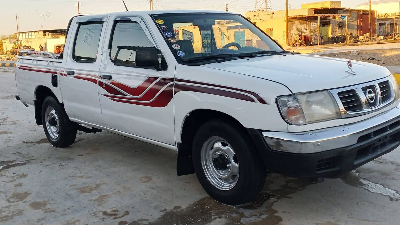 للبيع نيسان موديل 2003  مزاد وزارة  الداخلية مكينه وكير حداديه كهربيات كله جاهزه سعره 52ورقة وبيه مجال مكان ناصريه الرفاعي مكلف بلنشر ***********
