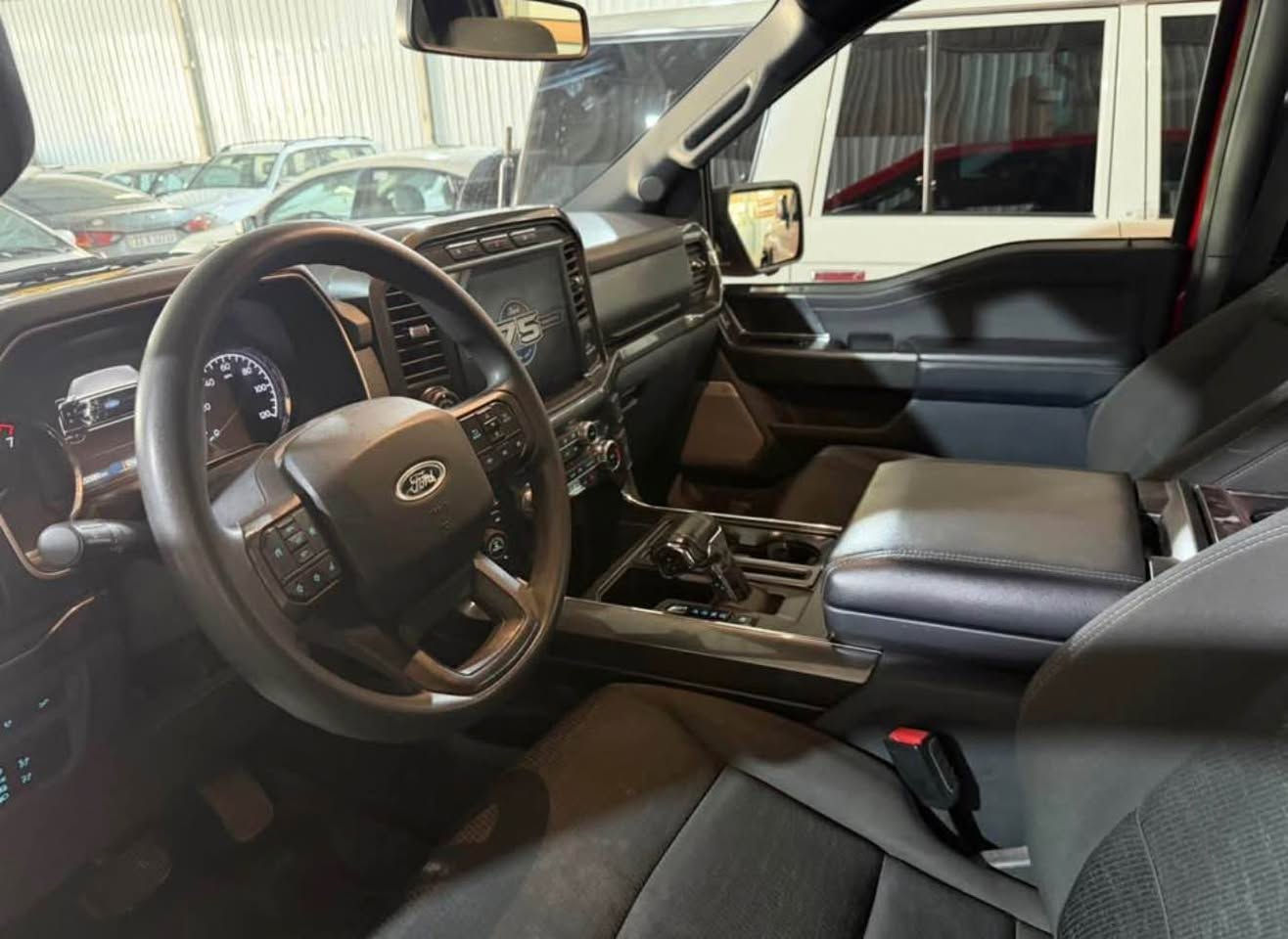 فؤرد f150 موديل 2023 مواسةفاتXLT sport سةيارةكة فوول مواسةفاتة پانوراما شاشة گةورة گير لة حةردي V6 گيرو مةكينة بةشةرت ٣ شويني تةحديلة 151000km رقم تلفون *********** أربيل, العراق

