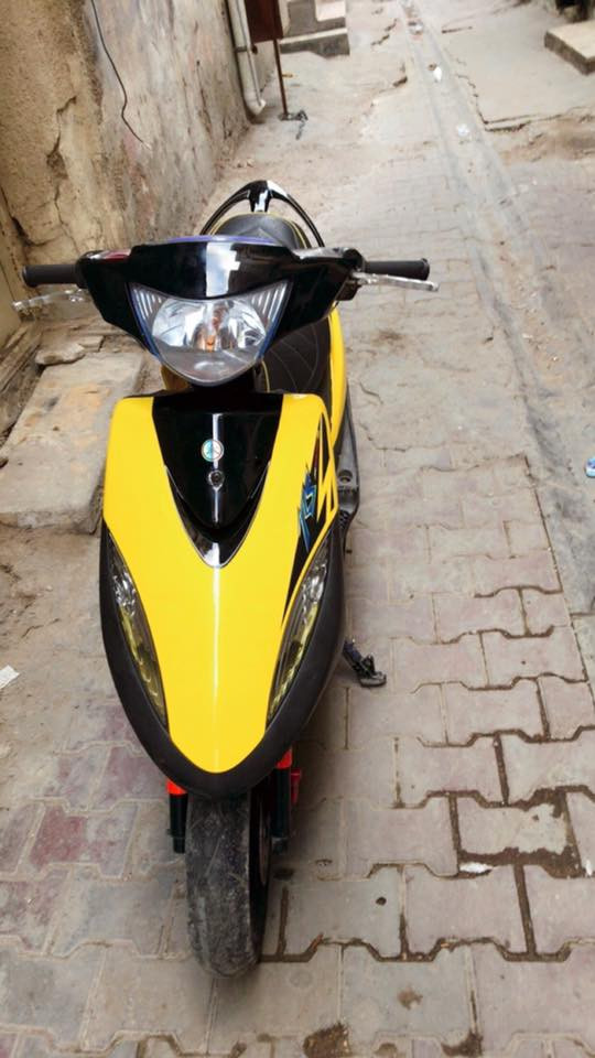 دراجه للبيع نضيفه مكفوله كفاله لا مفتوحه ولا برغي مطخوخ بيها البرغي بالمكينه كلشي بيها نضيف للبيع سعرها راسلني نتفاهم ع فيس لو دك عليه ع رقم*********** ملاحضه(ماعدي واتساب)
