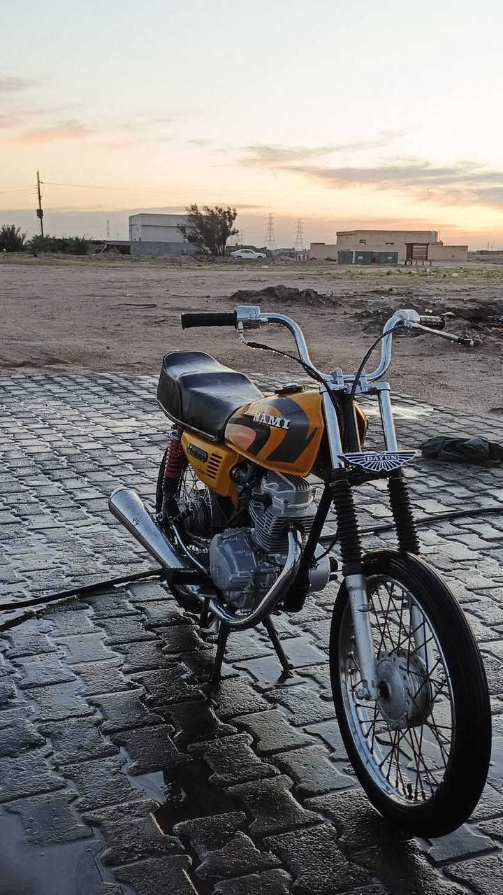 سلام عليكم دراجه نامه شلامجه كلك مكينه ما مفتوحه شرط تعميره جديد  دراجه ما عايزها شي مكينه ناعمه مستعجل علا بيعها مكانها بصره خور الزبير
السعر 450 وبيها مجال للستفسار ***********
