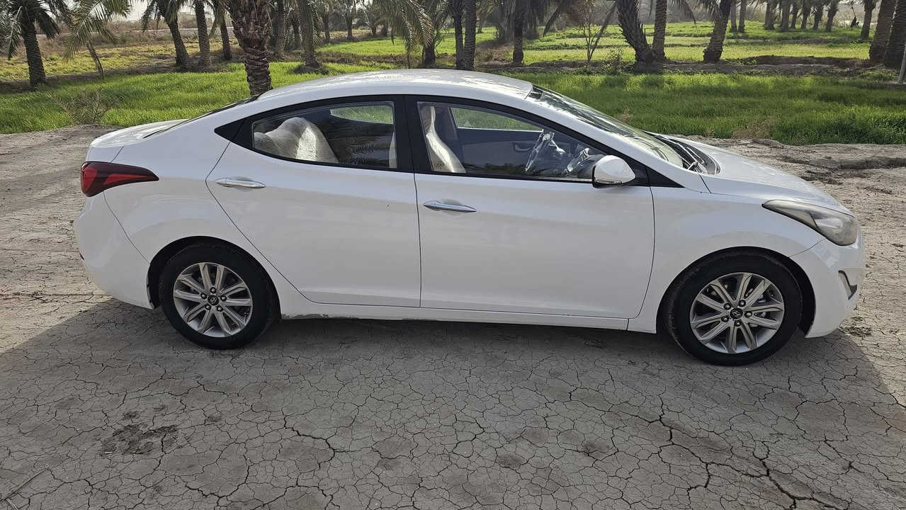 السلام عليكم النتره 16 البيع بيه جاملغ وبارد بجنطه فقط والباقي مكفول محرك كير مكان السماوه السوير رقم *********** بسمي مداور
