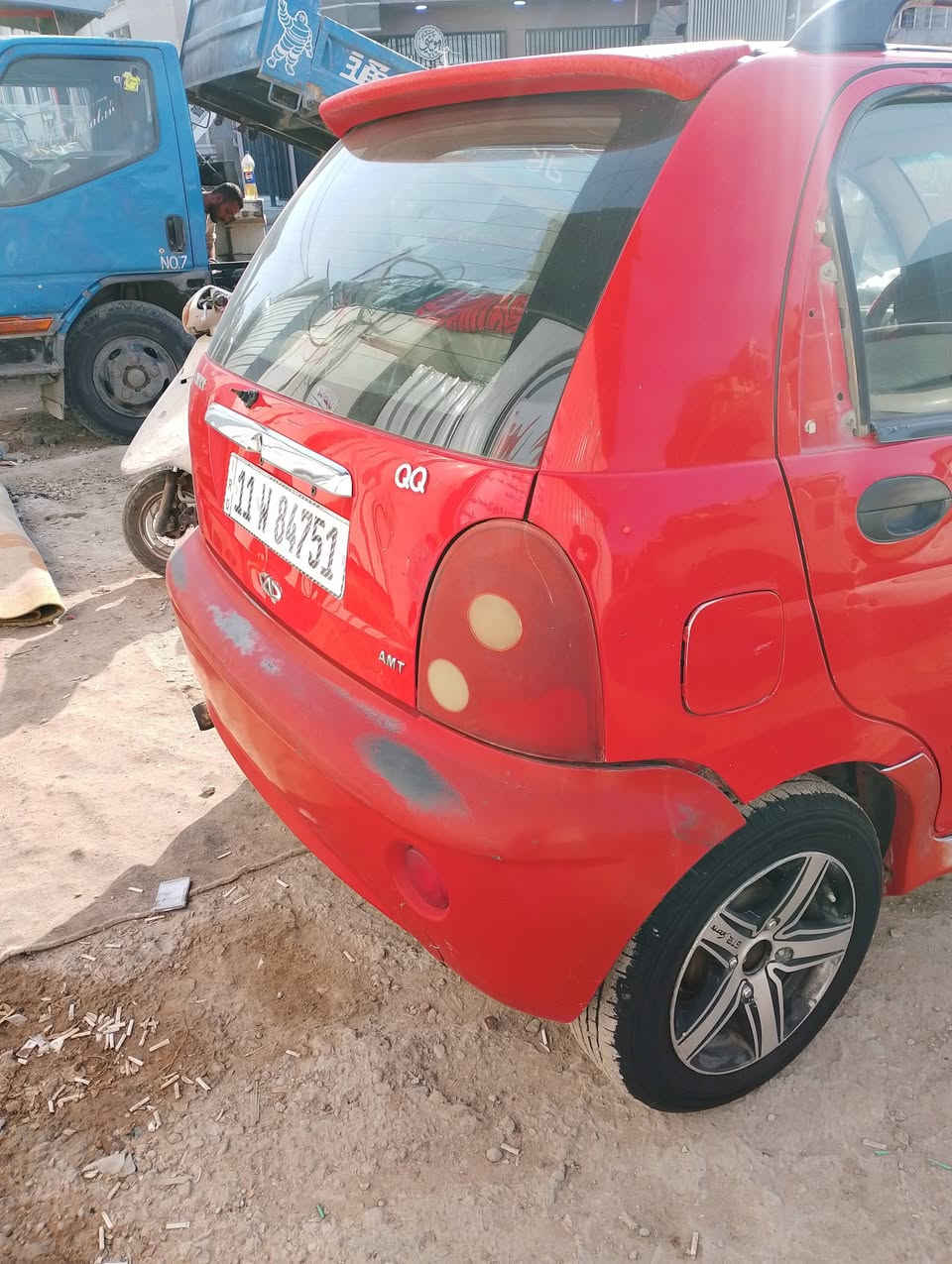 سياره جاهزه وحلوه كير اتمايك موديل 12 رقم بغداد انكليزي ابيع بسعر مناسب والله مستعجل عنوان بغداد لاعظميه هاتف  ***********  احمد
