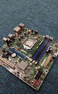 مذربورد إنتل • i3-538 جيل اول • رام DDR3 2G