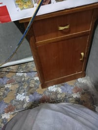 ميز ٥٠ • كومديات ٦٠ • بيت غضيب