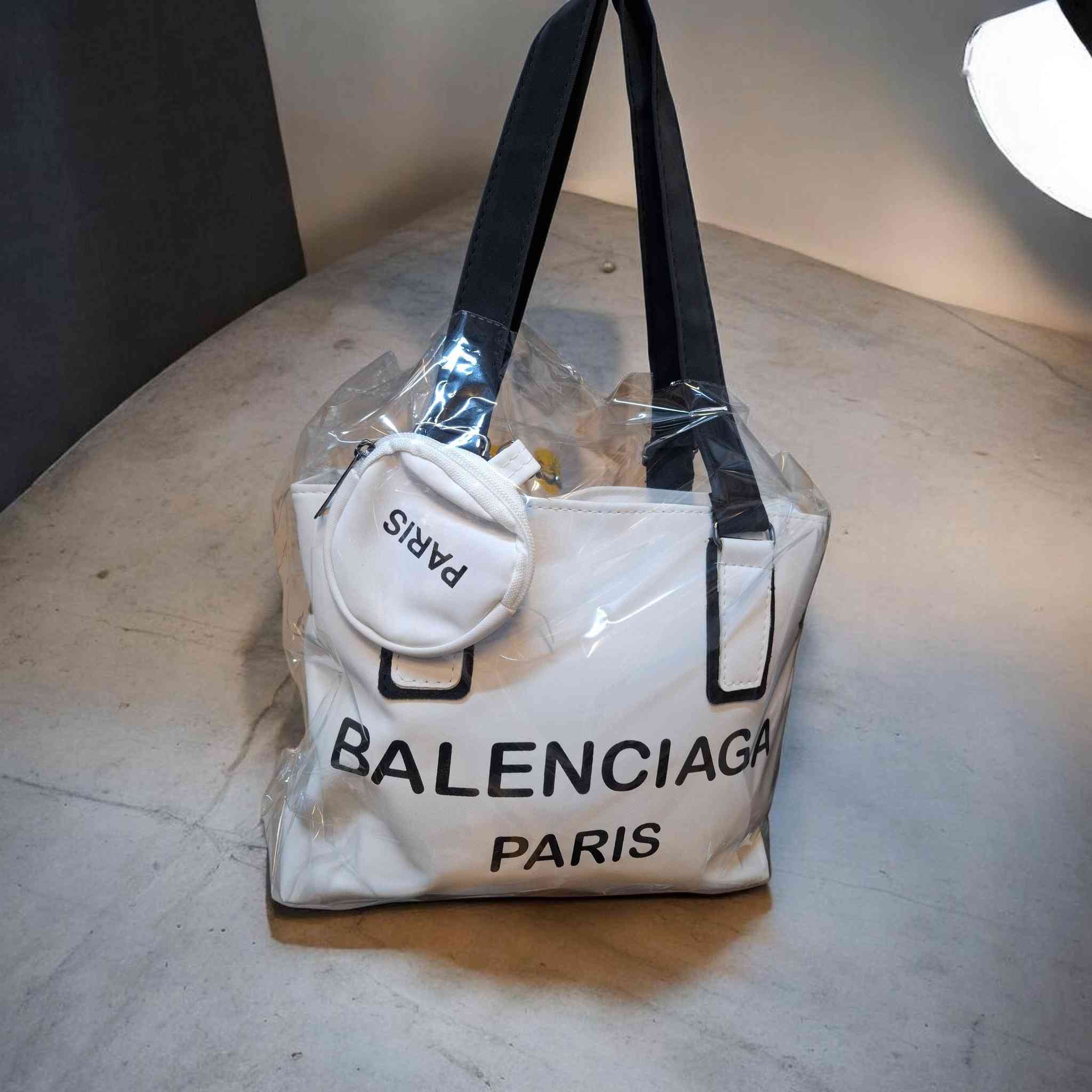 جديد جديد حقائب نسائي 💥
كوالتي 💯 جلد دبل خيط 
العنوان:صلاح الدين/مجمع الدور/سوق الجامع/مجاور مركز الشباب/خلف بسيم للتبريد
انستكرام >      ibo_shop1       <
https://www.instagram.com/ibo_shop1?igsh=MTd6aXR2M3JmOXN5MQ==


**إذا كنت صاحب هذا الإعلان وتريد حذفه لأي سبب، رجاءا أرسل رسالة إلى الدعم الفني**