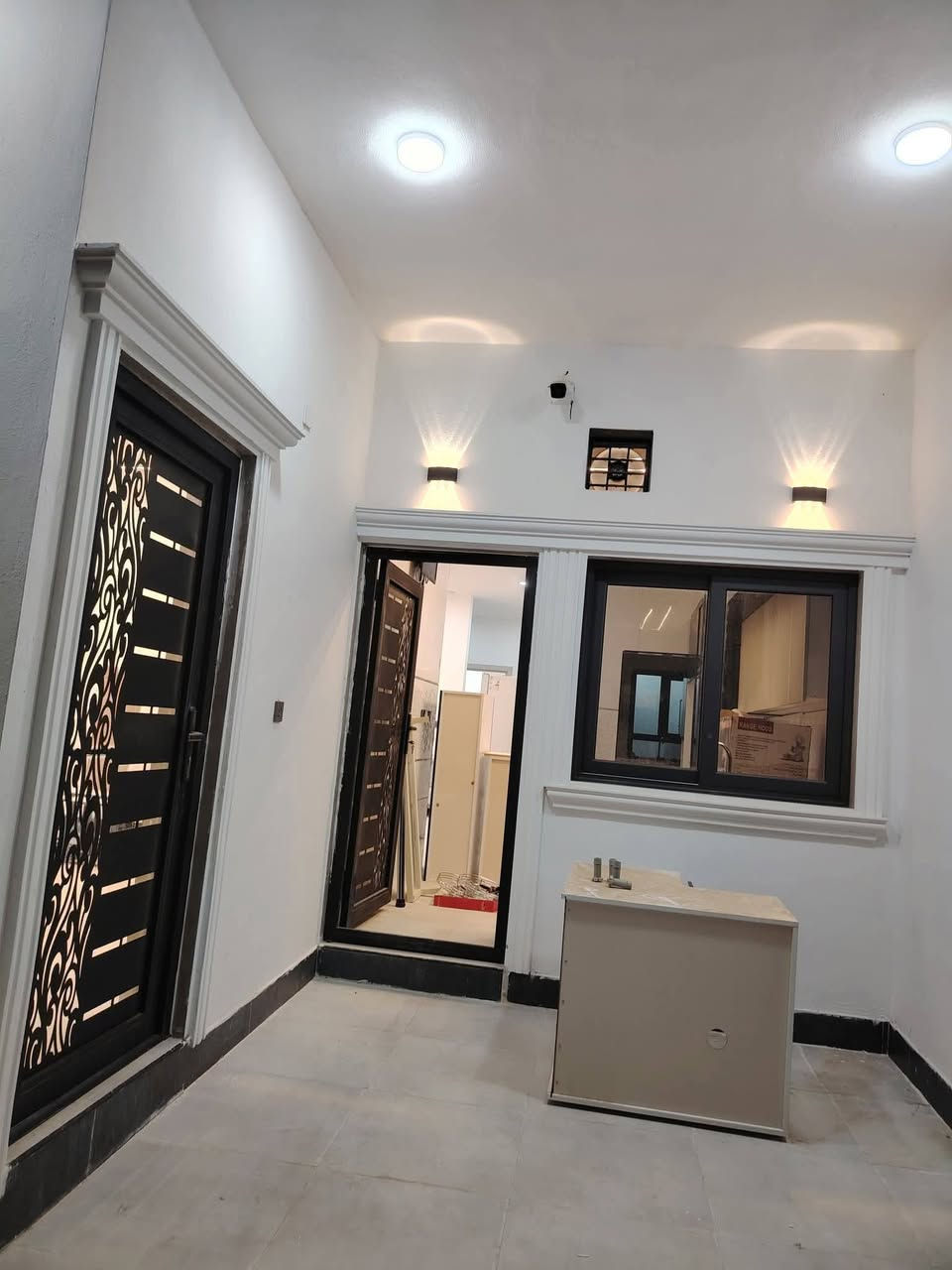 دار للبيع   
   صفر.    حي الخضراء  على شارع 20 
   مساحه 150 متر...  طابو صرف
     طابقين  فول   مع الاثاث نضام دكت
              سقوف مغربيه
          يتكون من 👇
٣ غرف نوم  استقبال مطبخ كراج صحيات هول
      للاستفسار الاتصال
          ***********واتساب 
          ***********
  مكتب الحضاره للعقارات والمقاولات حي الأسرى مقابل جسر الرشيد
