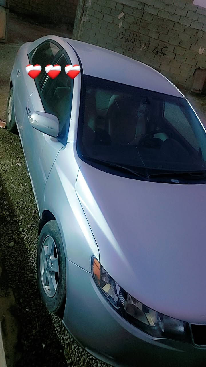 كيه سيراتو جديد موديل ٩ شرط من كل انواحي السعر ٤١ وبيه مجال قليل ***********
