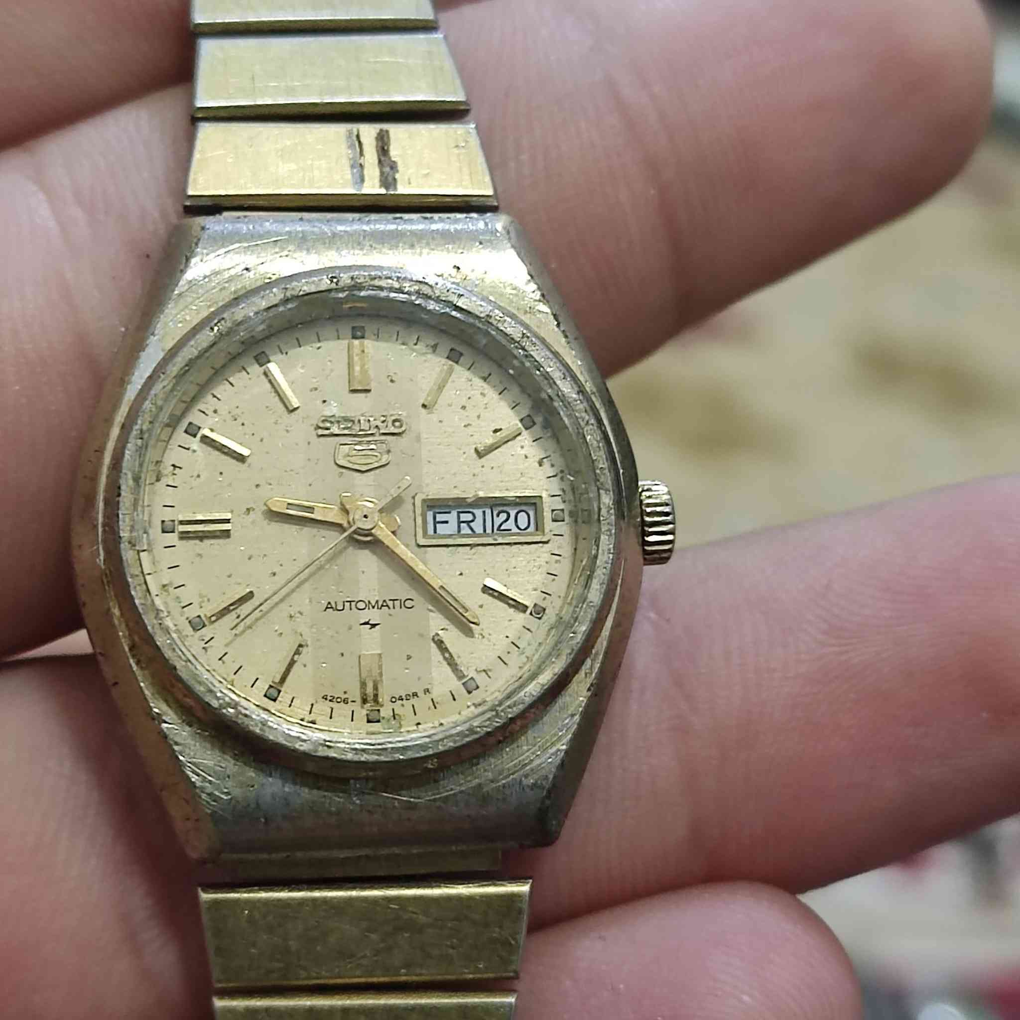 السلام عليكم 16 قطعة ماركات يابانية اوتوماتيك نضافة 90 شغال القطر 29-30 السعر100$ لل16قطعة شرط الفحص أمام المندوب


**إذا كنت صاحب هذا الإعلان وتريد حذفه لأي سبب، رجاءا أرسل رسالة إلى الدعم الفني**