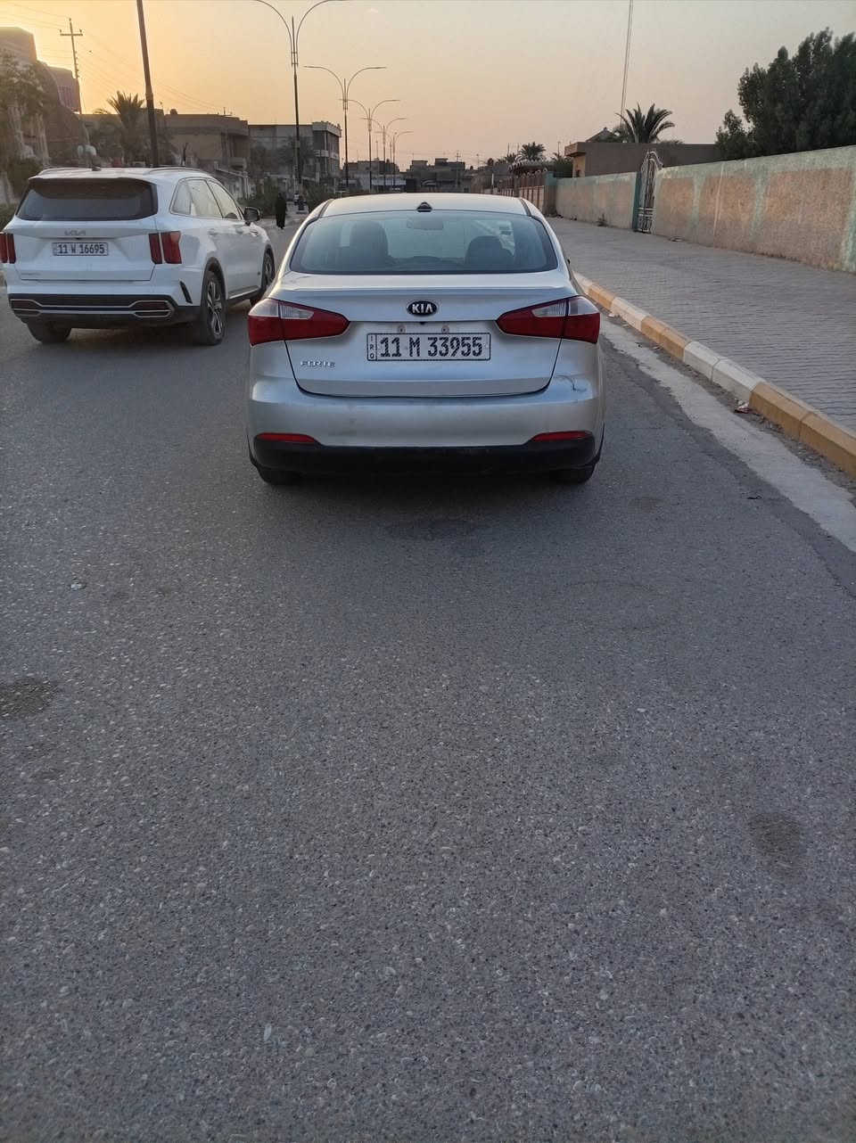 بيع مستعجل سياره فورتي موديل ١٧ للبيع كير محرك شرط بيه قطعتين تبدل وقطعه بارد مؤشرات بلصور سنويه ٢٠٣٠ سياره اباسمي تايرات خير من الله كهربائيات كله شغاله حداديه ٩٠ بلميه تبريده قبل يوميه وكف غاز بيه ما اعرف اشبيه استوني امسويله ادامه مكانه سماوه الرميثه وباقي الاستفسار على الرقم *********** الرقم مابيه واتساب وما متواجد على الفيس
