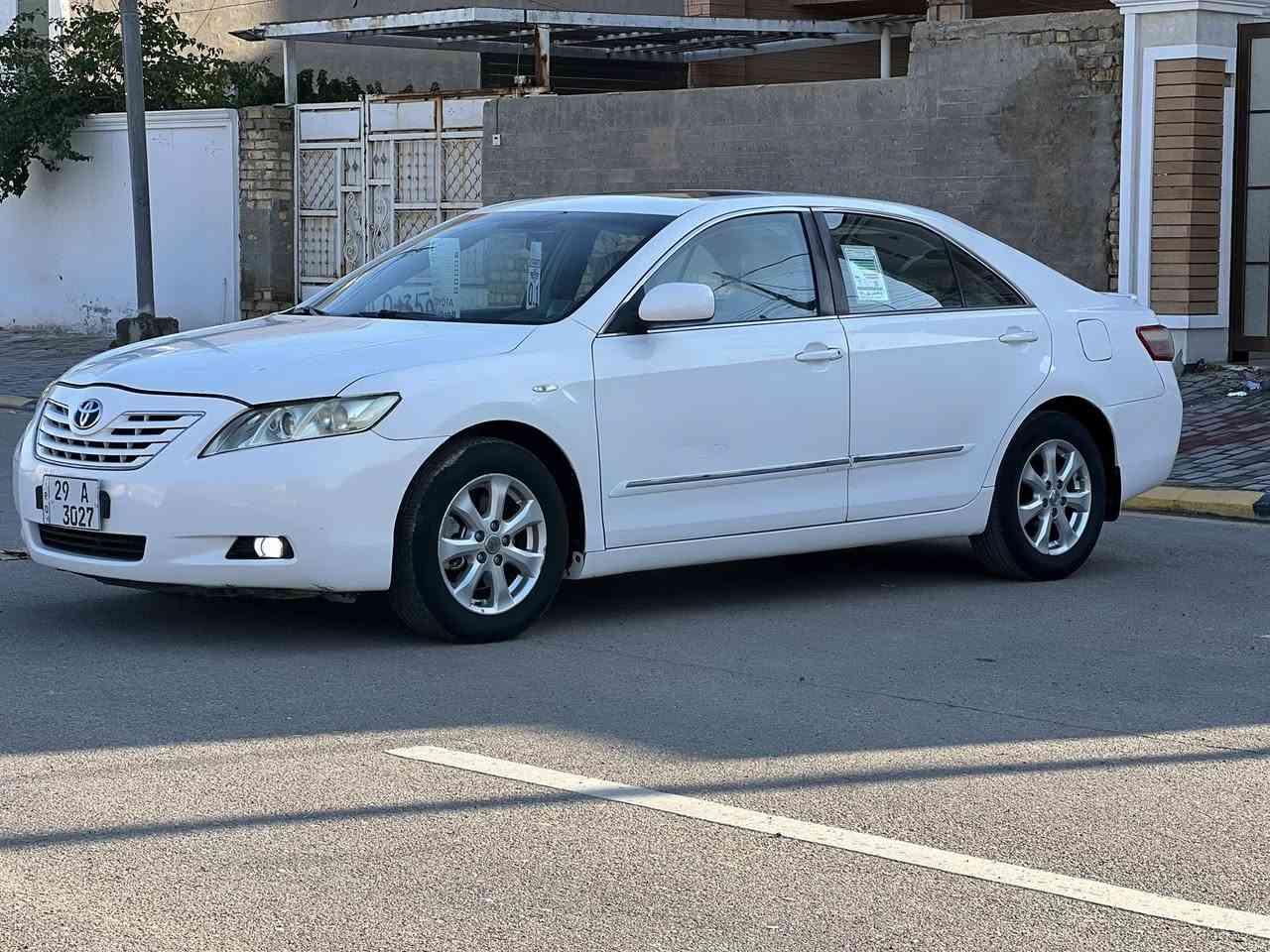 كامري 2008 خليجي واسط بسمي GLX
مكفولة من الضربة والصبغ والتبديل 
فقط بارد بالجاملغ الامامي  ومكحلة شوية 
السيارة 4 سلندر 2400 vvt  كير مكفول تبريد ثلج 
 مكينة مكفولة لا بخار ولا تنقيص 
حدادية وتخم تاير جديد والسيارة بديهة حلو 
لايت زنون والسيارة نظيفة بشكل 

السعر 113 وبيهة مجال مكاني واسط 
***********
***********
