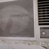 مكيف للببع مكيف جديذ ما صار شهرين من مشغله سعر ٣٠٠ الف  مكان بغداد جدي...