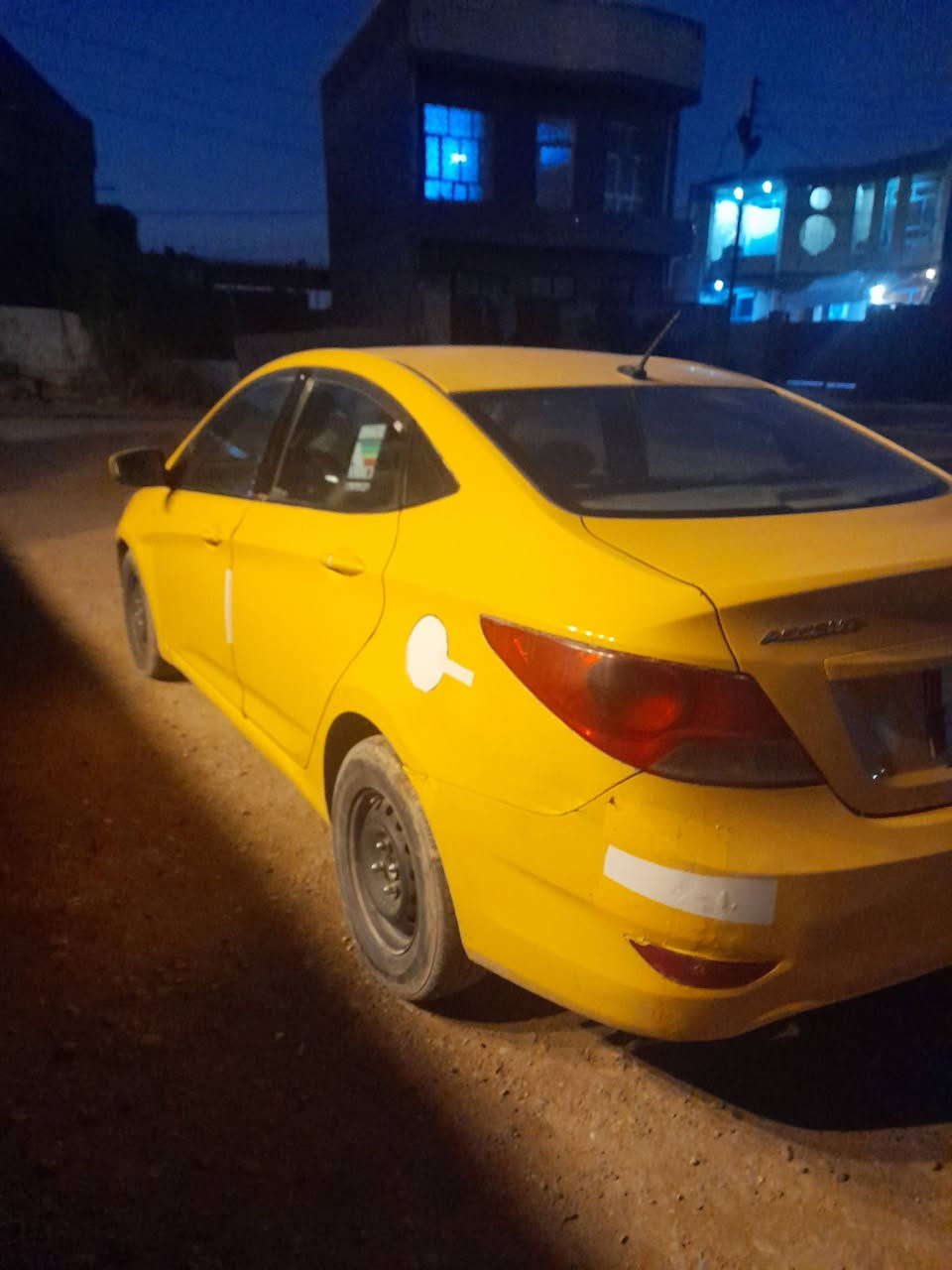 سلام عليكم اكسنت مضلع موديل 13وارد امريكي  تكسي 1600-GDI هيئه غرامات مصفر حادثه جاملغ اليمنه تخم تاير جديد تبريد ثلج❄☃️ السياره خير من الله مشيها رقم بغداد  شاشه للبيع السعر 79و بيها مجال بصيط مكاني بغداد المحموديه رقمي***********
