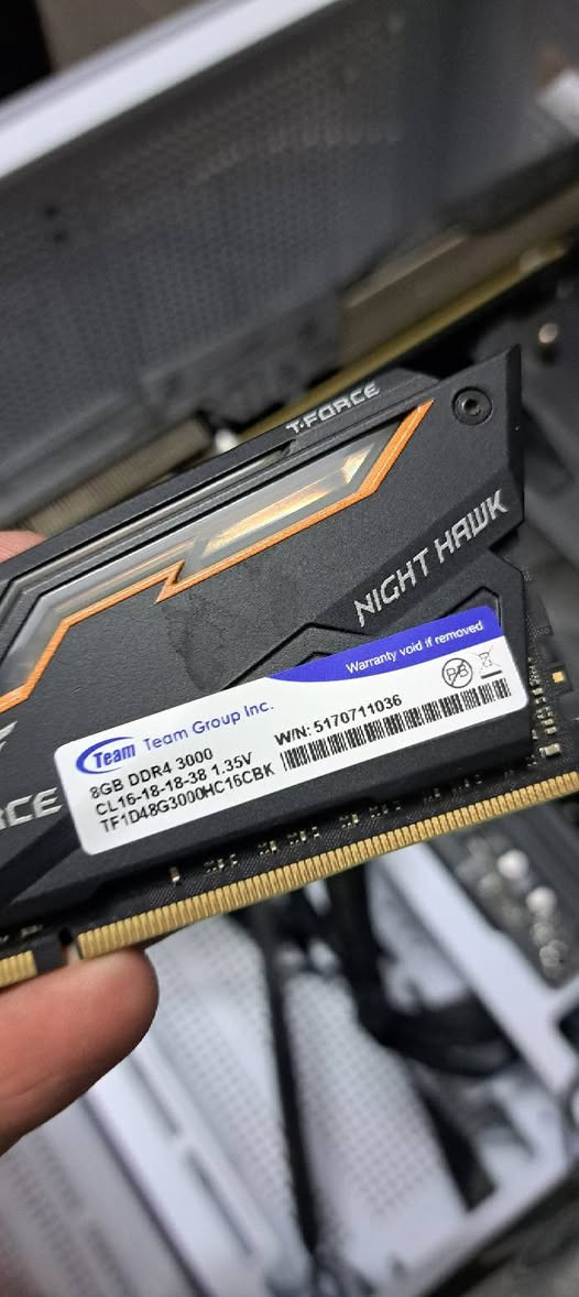 رامات تيفورس المعروفه وزن ثكيل
DDR4 3000 8-8 16G
16CL
200 الف


**إذا كنت صاحب هذا الإعلان وتريد حذفه لأي سبب، رجاءا أرسل رسالة إلى الدعم الفني**