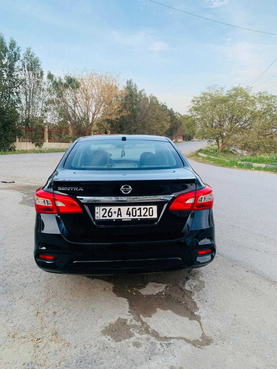 السلام عليكم للبيع فقط نيسان سنترا ٢٠١٩ السياره مكفوله وارد  امريكي بيها بارد فقط براس الجاملغ الأمامي والجاملغ الخلفي  السياره نضيفه خير من الله السياره محرك كير كلة جديد صدر بي شغلات بسيطة تخم تاير جديد تبريد شغال ثلج السعر ١٢٥ عنوان السيارة صلاح الدين تكريت للاستفسار الاتصال على الرقم ***********
