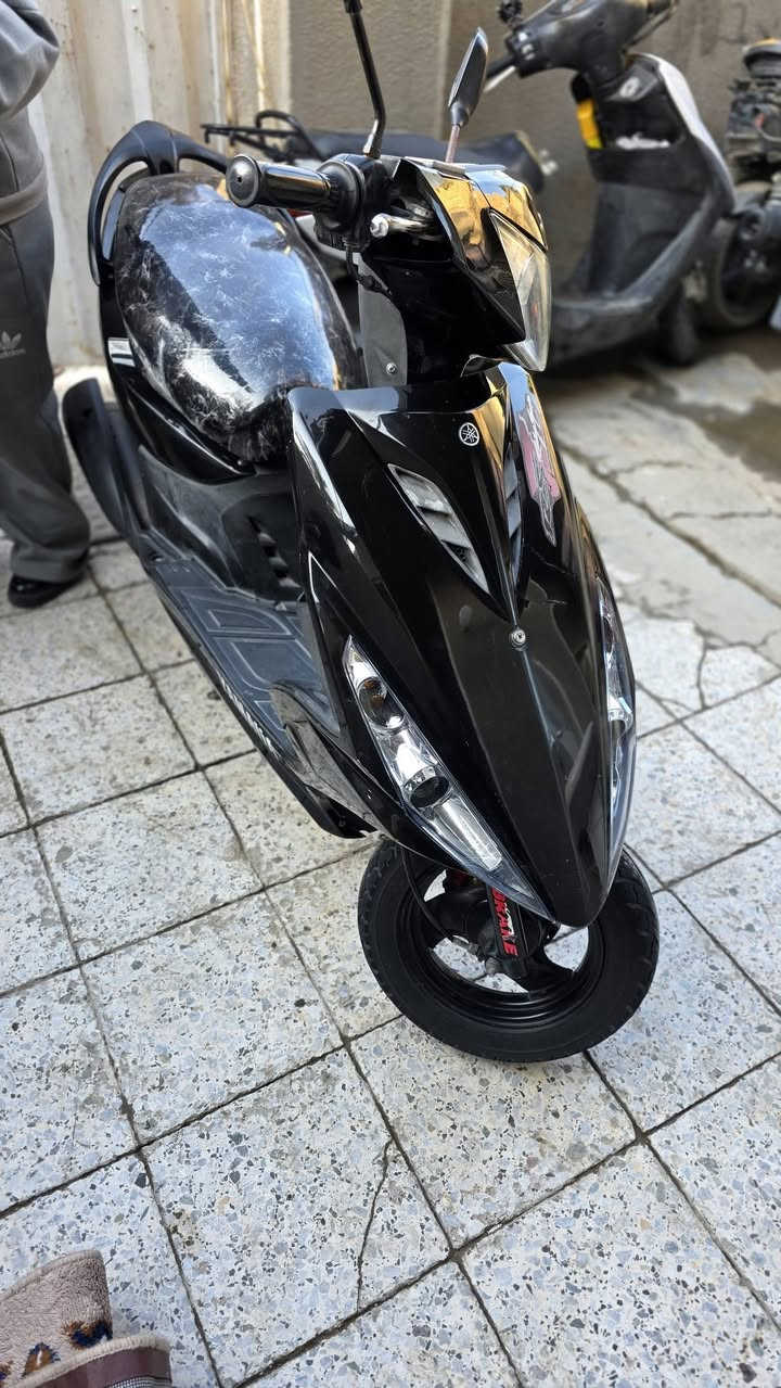 للبيع فقط ماكس مضلع كابريتر كلشي شغال بيها ما نقصها برغي واحد اصبح نص نكره دخانه ماكو كفرات اصلي كهربائيات كامله السعر ٧٥٠ وبيها مجال بصيط مكاني بغداد الشعلة وهاذه رقمي *********** اوراق المعرض موجوده
