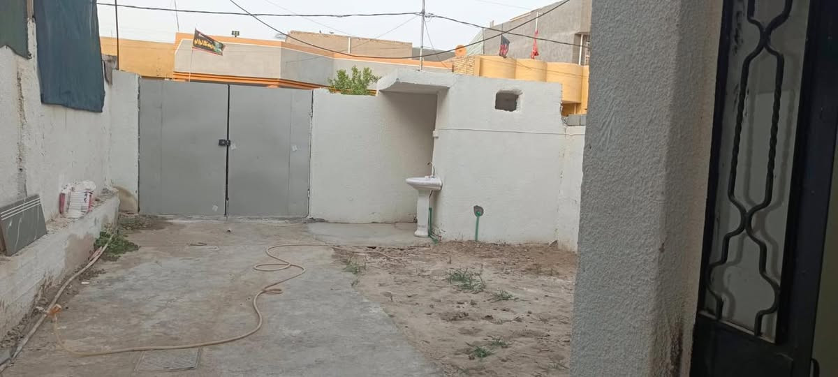 للبيع مشتمل طابو صرف /١٨٢٣
المشتمل حرّ وبحالة جيدة تحويل مباشر ..

مساحة ١٣٠ 
سقف عگادة 
الموقع حيّ الاسرة-الافراز -شارع المختار 
تتوفر فيه كافة الخدمات 
كهرباء ⚡️ ماء 💧 شارع تبليط ١٥ متر

ملاحظة يباع عن طريق المبادرة ايضاً 

للاستفسار اكثر الإتصال/***********/***********
أو مراجعة مكتب الخبير للعقار الكائن في حي ١٧ …
