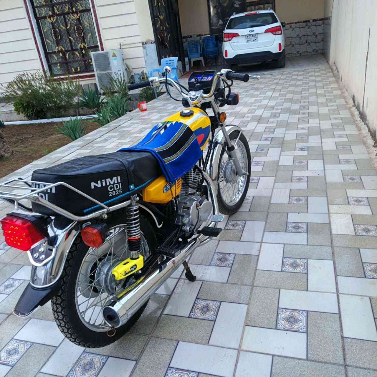 سلام عليكم حبايب نامه متياز مكفوله عامه موديل 2025 مكان القاسم السعر 700 وبيهه مجال قليل حك الجيه رقم الهاتف ***********
