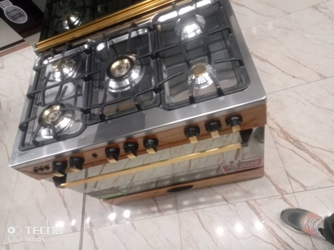 عروض على طباخ مصري  6 مشاعل يتحمل الطبخ المكثف
السعر 550ألف فقط  
 5مشاعل السعر مالته 485👇 المواصفات 👇
ماركة يونير صناعة مصري
✅ ضمان 10 سنوات مع خدمة صيانة موقعية
🚛 خدمة التوصيل مجانا  ( نفس اليوم )
__________________________________
نضام بوري قياس 60 × 90 
صناعة مصري
يحتوي على مقبضين للفرن
تكدر تتحكم بالفرن الفوك و الجوة
يحتوي على جداحة و شواية و مصباح
يحتوي على سيباية ثقيل و شواية دجاج و صينية
ستانلس ستيل بالكامل
طباخ مضبوط و مرتب
وعلى الفحص يوصلك الطباخ تفحصة كامل

ارسل عنوانك و رقمك على الواتساب
________________________________

🟡  الموقع: بغداد - كرادة خارج تقاطع المسبح
للاستفسار / ***********
#ايطالي #طباخ #مصري
__________________________________
🕘 ساعات العمل: من 8 صباحا حتى 4 مساءً.
يوم الجمعة عطلة
__________________________________
✅📞 للطلب والاستفسار: ***********
#الكرادة ه #يونيون_اير 

_________________________________
