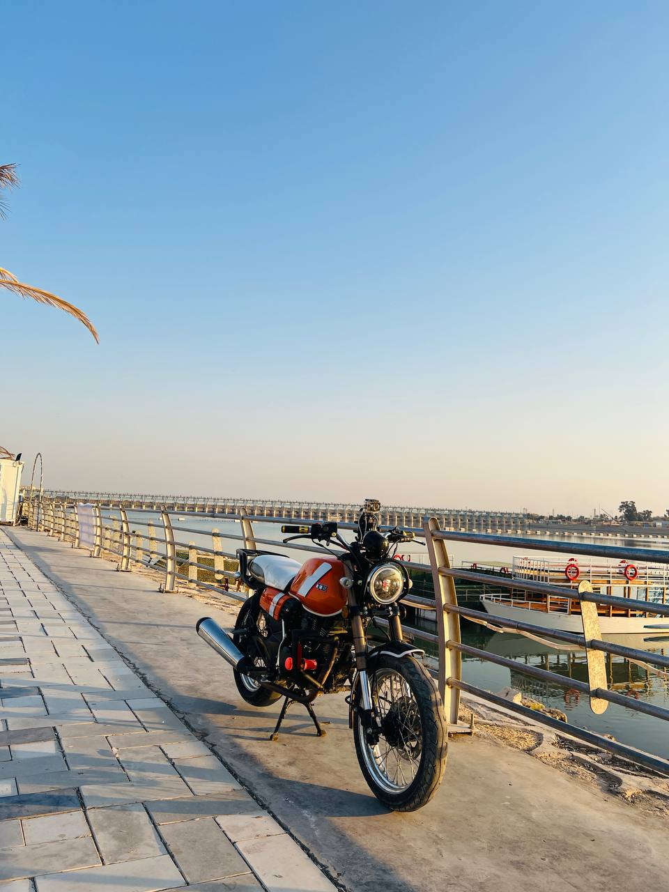 بسم الله
دراجه دايوان لايتي موديل 22 طالعه ب 23 لون برتقالي دراجه  مكفوله كفاله عامه تجي تفحص يم اي مصلح يعجبك بل كوت 

اوارق اصولي مدفوع كمرك ثاني يوم ترقم  اذا مو شراي ومو جناي لايتي لا تخابر ولا تراسل 

رقم الهاتف: ***********
