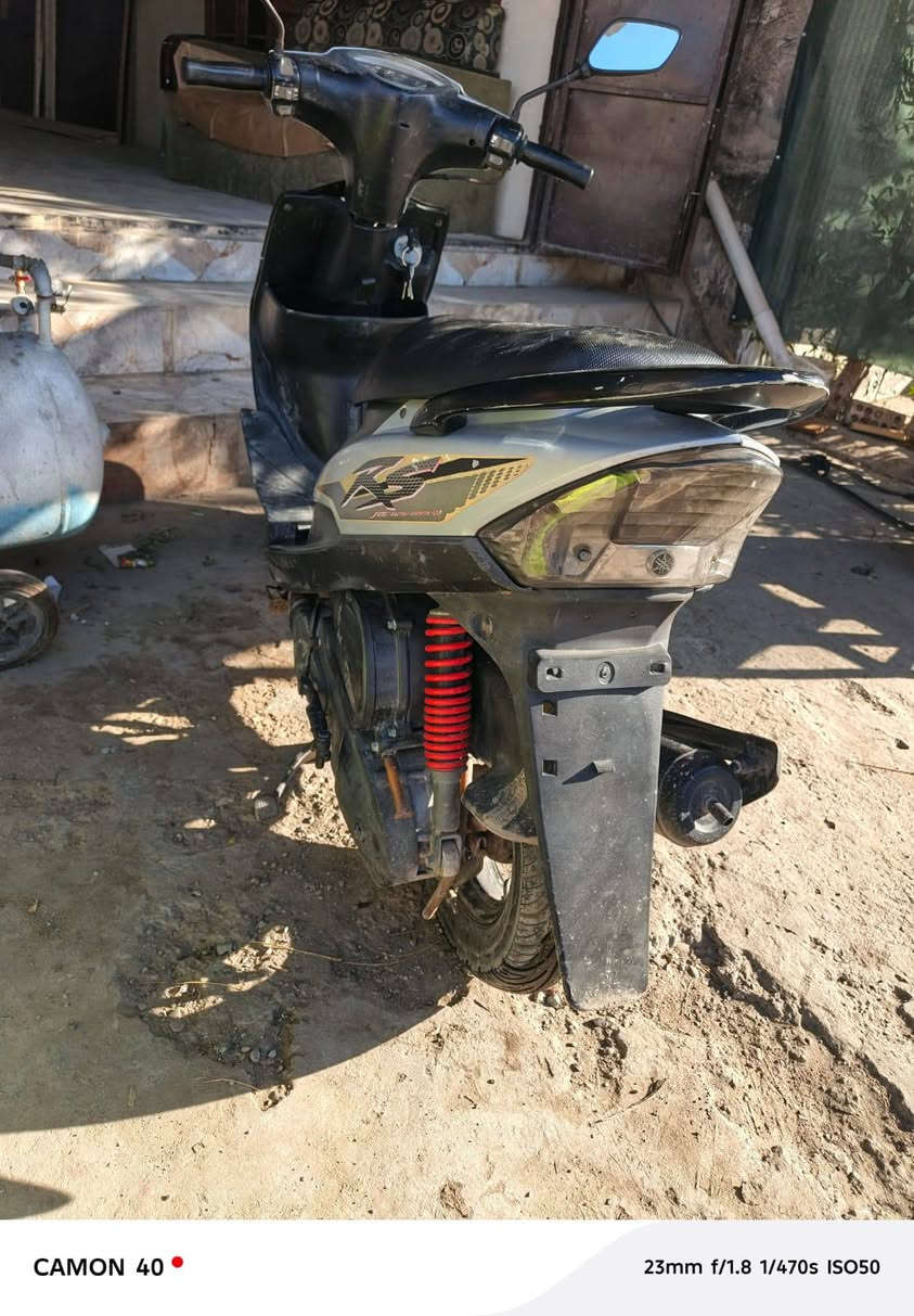 السلام عليكم دراجه ماكس عدله للبيع
كهربايات كله شغاله 
سلف هندر 
اشاير هورن 
لايت عالي ناصي 
كفرات كله بلاد 
مكينه ناعمه كلش حلو ما مفتوحه
السعر 600 وبيه مجال 
الاستفسار ***********
العنوان ديالى بعقوبه تقاطع الوثبه طريق الهويدر
