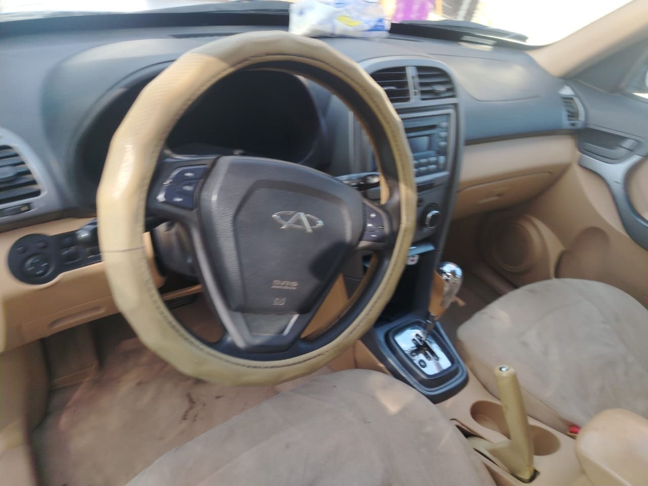 السلام عليكم
شيري تيكو موديل2014 رقم اربيل دولي بيها فقط جاملق امامي يسار مصبوغ شرط كير محرك كهربائيات فول السعر٧٠ بي مجال بسيط
*********** للرقم بي واتساب
