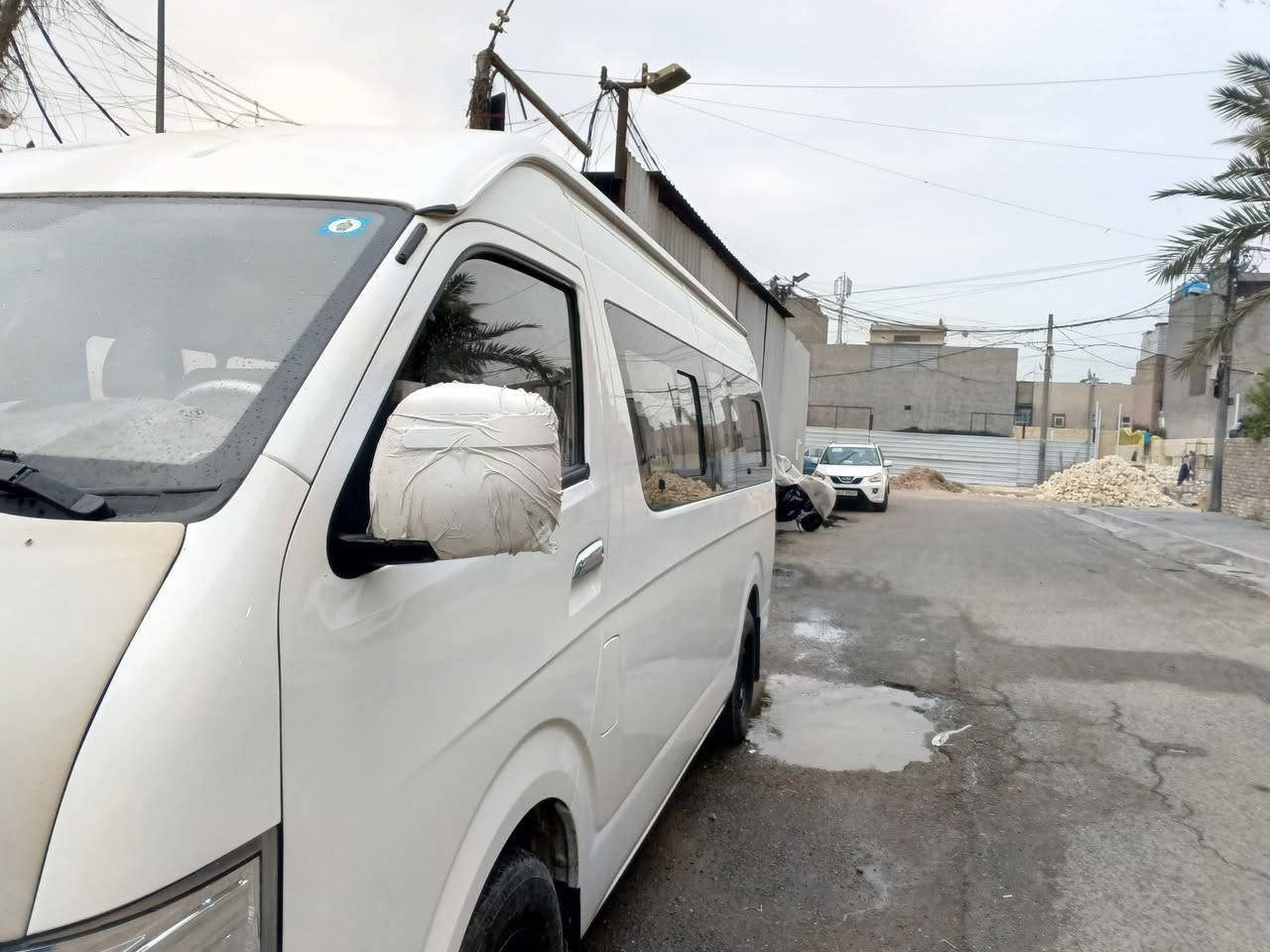 السلام عليكم كنك لونك موديل 26بعدها جديده للبيع السعر 225مكانها بغداد الإتصال على الرقم ***********
