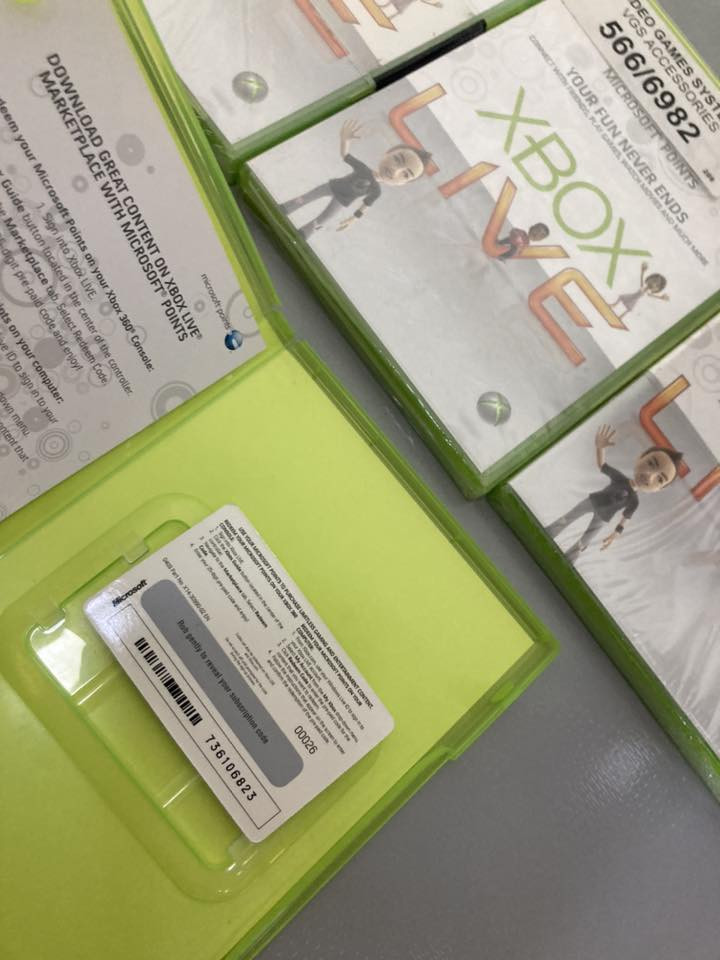 Ps2
ريجن ياباني 
العاب عاديه عناوين مو قويه تنباع كفرات اصليه القطعه 2500 العدد 72 قطعه 
بقيه الالعاب الاسعار بين 5 الاف الى 10 الاف ps2
العاب مايكرو رياضيه القطعه ب 1000 
العاب psp الالعاب بين 5 الاف الى 10 الاف
بقيه القطع اسال على السعر بالتعليقات اجاوبك
للحجز خاص او واتساب ***********
يوجد توصيل
بعض الالعاب مبيوعه
