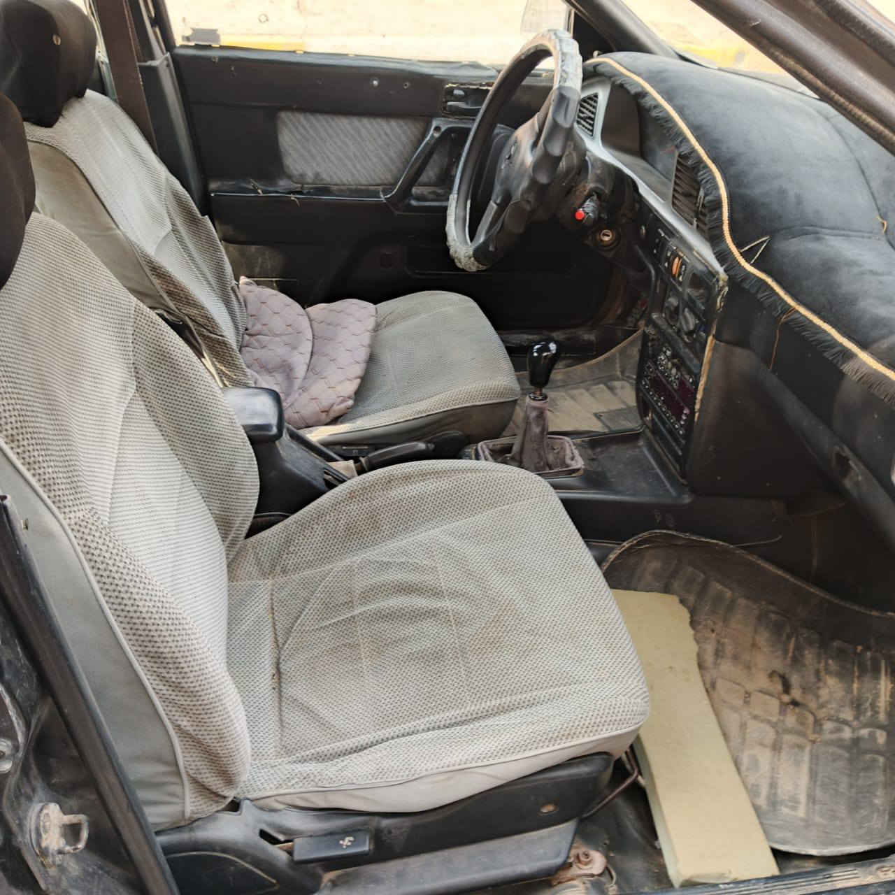 سلام عليكم سياره النتره مصطره موديل 93جاهزه ما ناقصه شي خير من الله كبل لشارع رقم نكليزي تحول مباشر سعر 24وبيه مجال بصيط للتصال ***********
