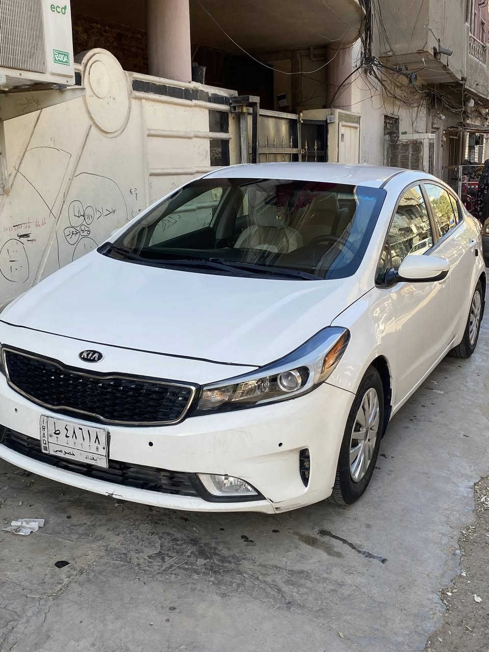 كيا فورتي مديل 2017 للبيع او مراوس بعاليه حديثه
حادث امريكا جاملغ وبنيد ونفسهن معمريهن ليبل واحد
وبلعراق باب السايق  اثر شخوط بخ فقط بدون معجون

لغد شاصي مكفولات تبريد ثلج كهرباييات كله مكفول
مكينة ٢٠٠٠ دوش المرغوبة طياره كله محسن
گير AT المرغوب مكفول
صدر ٩٠ /١٠٠ سنويه جديده لل 28

السيارة عليهة بوليش ونانو وتلميع تخبل ليرة لوك
عليهة ادامة كاملة مجاول بلكات جويتر منظومة بانزين كاملة عبوه و فيت بم جديد اصلي وكالة وقاعده احتياط دوشمة تفصال ًو ارضيه جلد جديدة ربع ما تصرف عليهة 

جام لايت جديد منضومه زينون ام ٣٠٠ كامره بلاد وشاشه
السيارة رقم بغداد باسمي سعرهة 115 وبي مجال قليل جدآ مكان السيارة بغداد الكرخ شارع حيفا قرب البيروتي الصور وسونار وكل التفاصيل موجودة لحد يخابرني يكلي شبيهة 

***********  واتساب
***********
