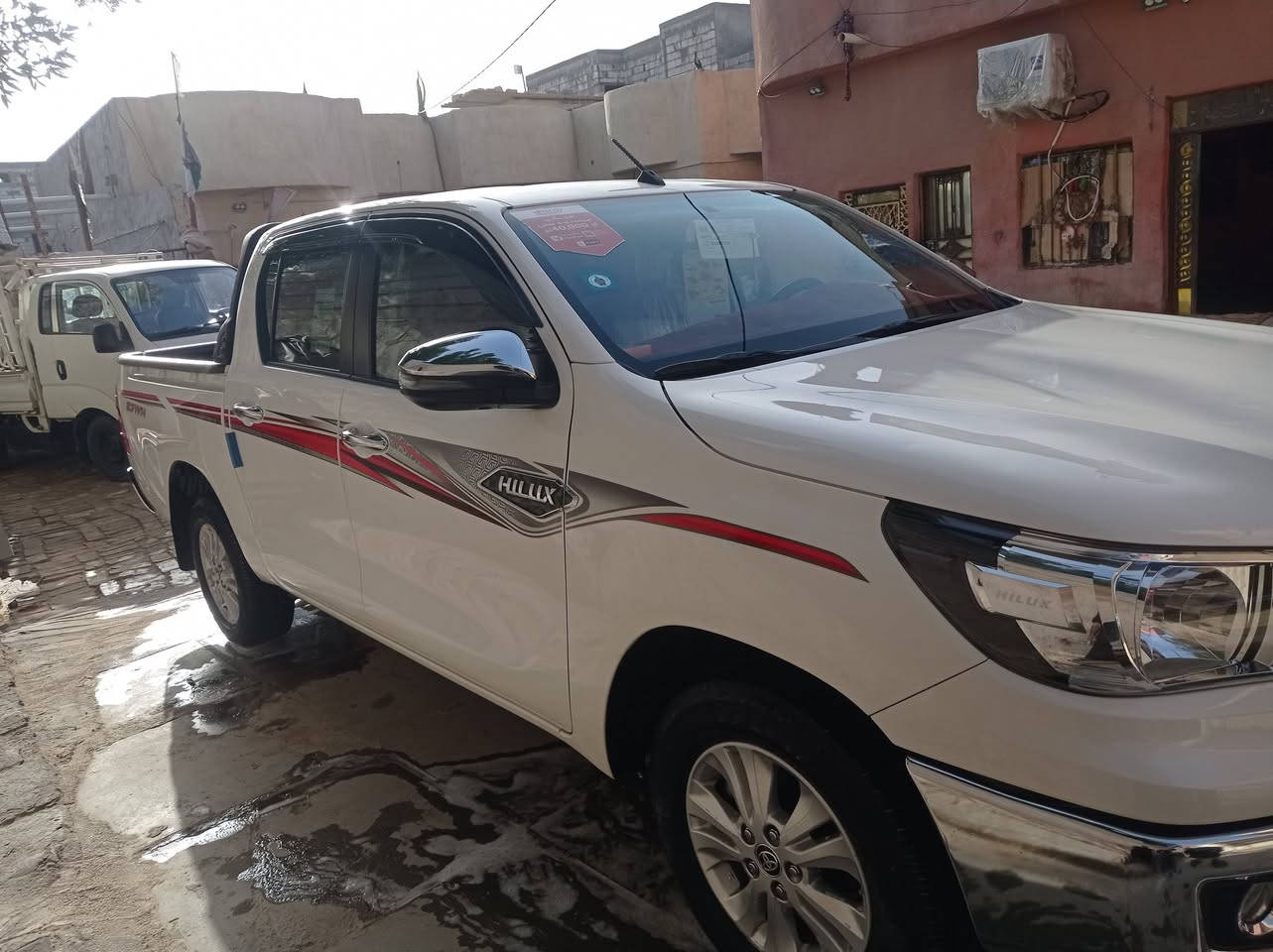 السلام عليكم سياره للبيع السياره كفالة الموديل أربعة وعشرين سياره فول البكان بصره ابو الخصيب بسبي***********
