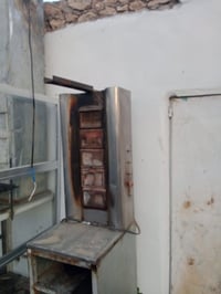 مكلف بنشر  شوايه كص كامله للبيع لتواصل رقم صاحبها 07806157886